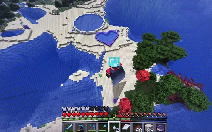 Minecraft circle and heart build example
